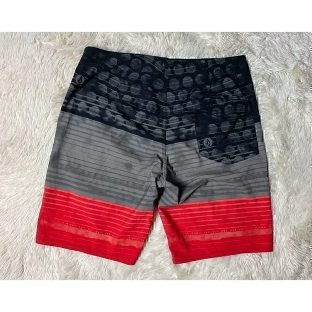 Men’s Gray & Orange Volcom Swim Shorts Size 31